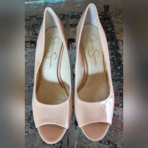 Jessica Simpson Siennly Peep Toe Nude/Tan Patent Leather Wedge Size 9